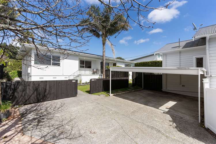 2/15 Seaview Terrace Mount Albert_13