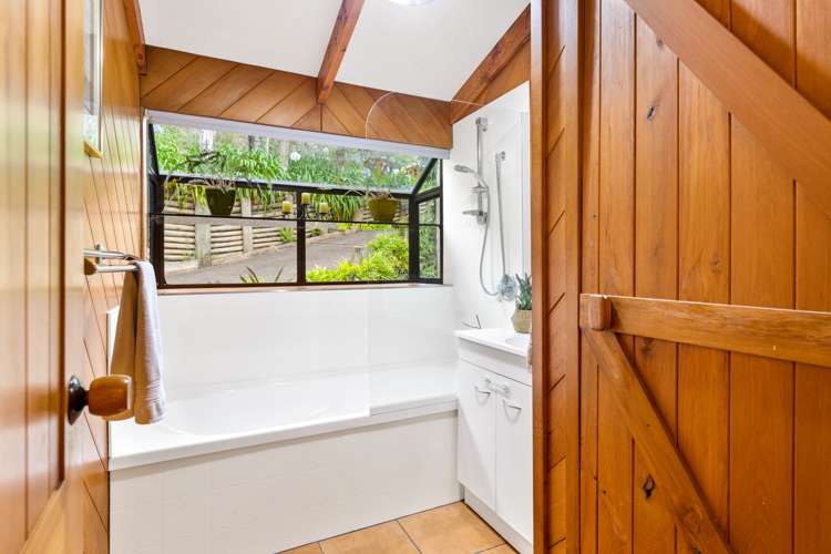 2 Janet Place Laingholm_19