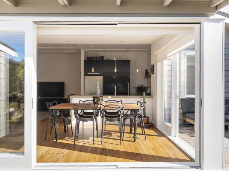 19 Rossgrove Terrace Mount Albert_23