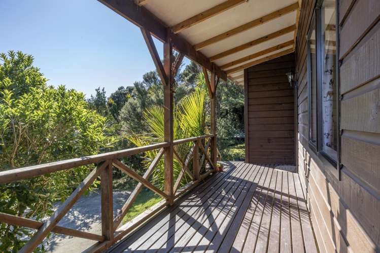 165 Lone Kauri Road_5