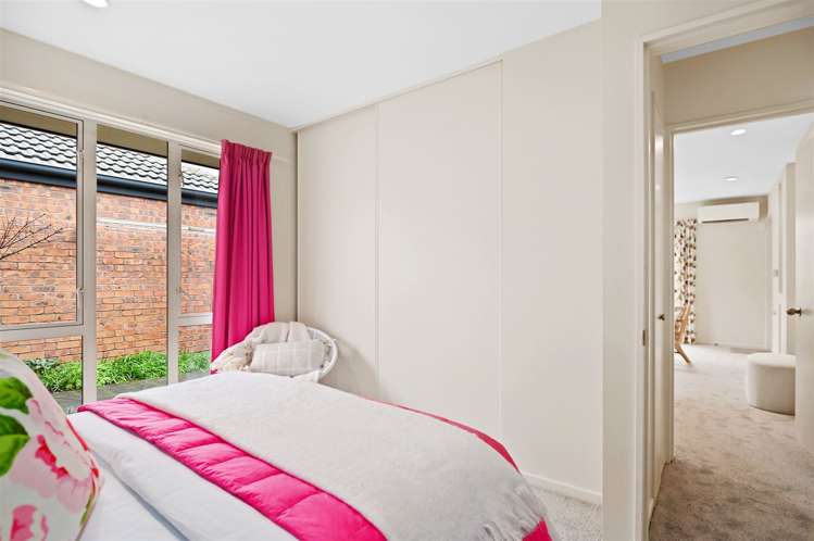 4 Fleur Lane Burwood_9