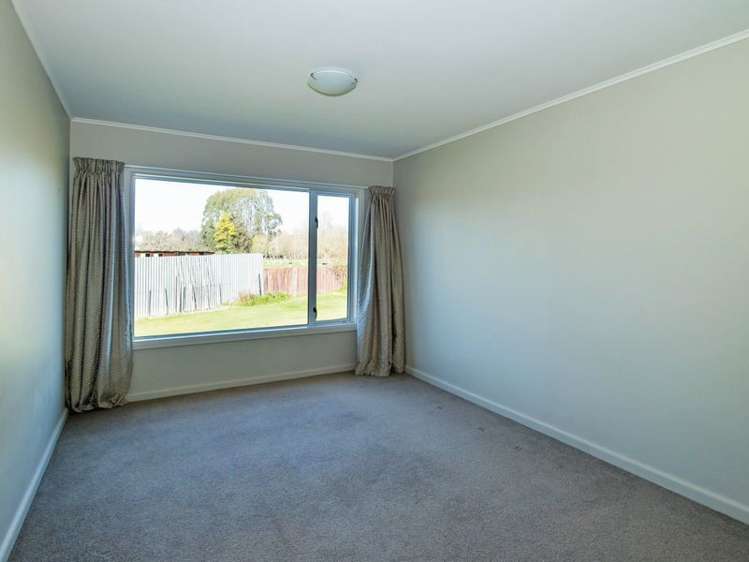 125 Main North Road Geraldine_16