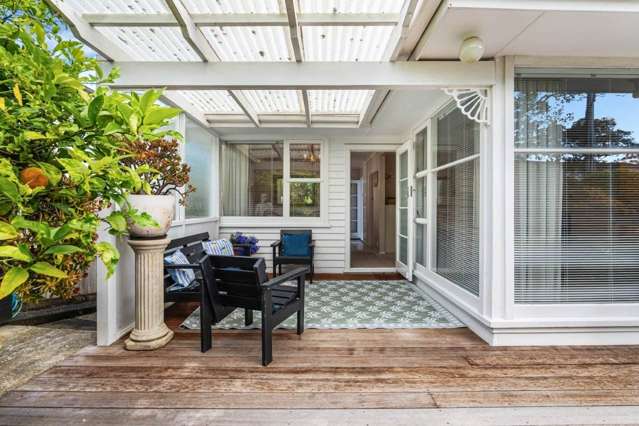 18 Selwyn Crescent Forrest Hill_3