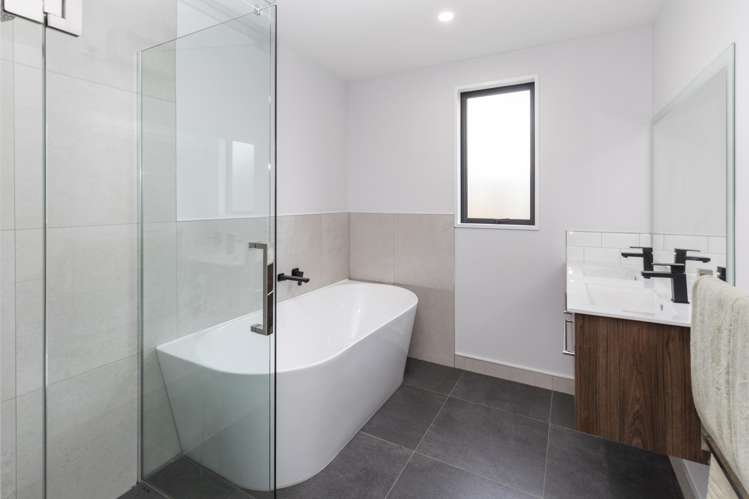 24A Attlee Crescent Bryndwr_18