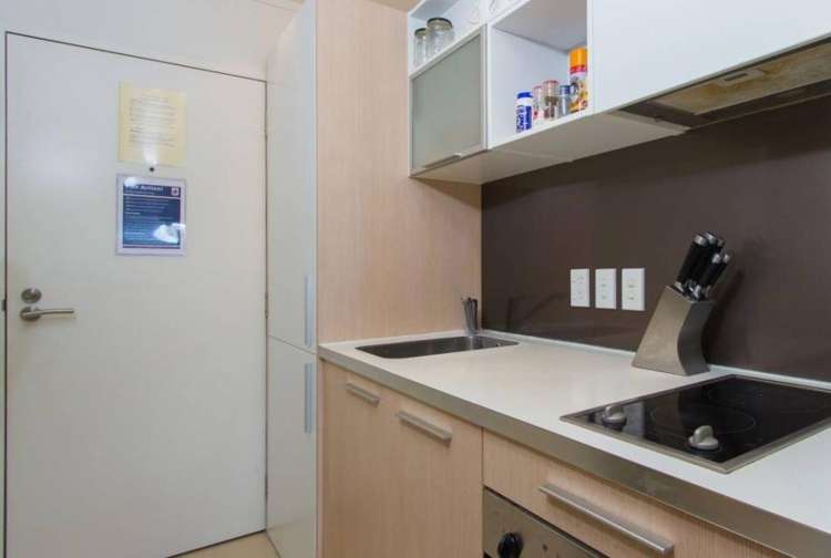 1r/16 Burton Street Grafton_5