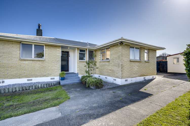 8 Lyttelton Crescent Tamatea_12