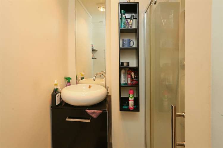 1/3185 Great North Road New Lynn_9