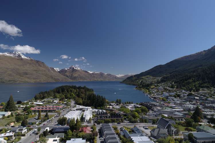 8 Kent Street Queenstown_15