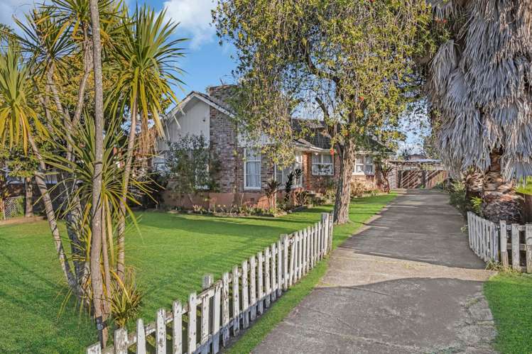 66 Hallberry Avenue Mangere East_4