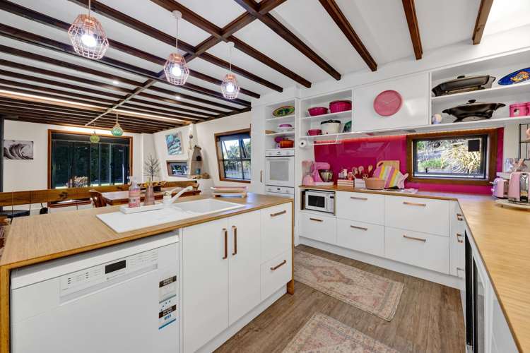 9 Beach Road Patea_8