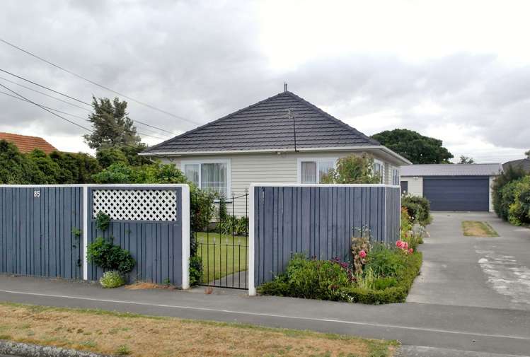 85 Gilberthorpes Road Hei Hei_15