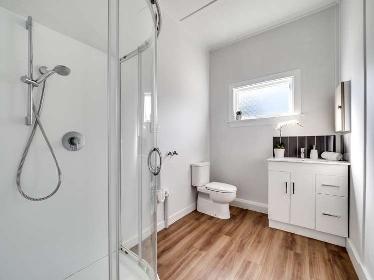 12a Hayton Road Wigram_11