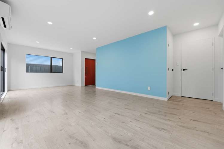 7C Holland Avenue Pt England_12