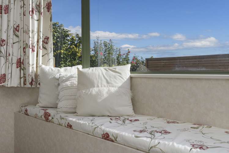 60 Sapphire Drive Hairini_11