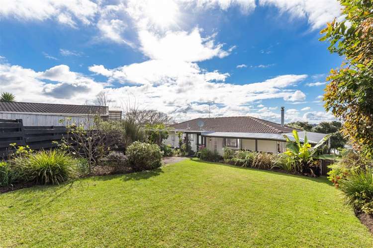52 Kia Ora Road Beach Haven_0
