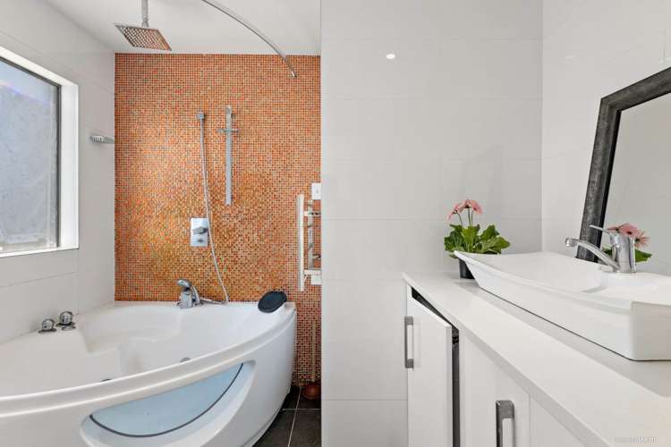 3/7 Alston Avenue Kelston_4