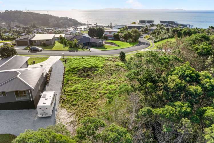 28 Dudley Crescent Cable Bay_8