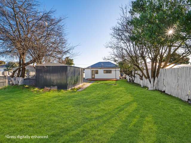 Stylish Renovated 3-Bedroom PLUS 2 Bathrooms!