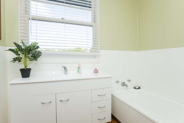 944 Back Ormond Road Makauri_13