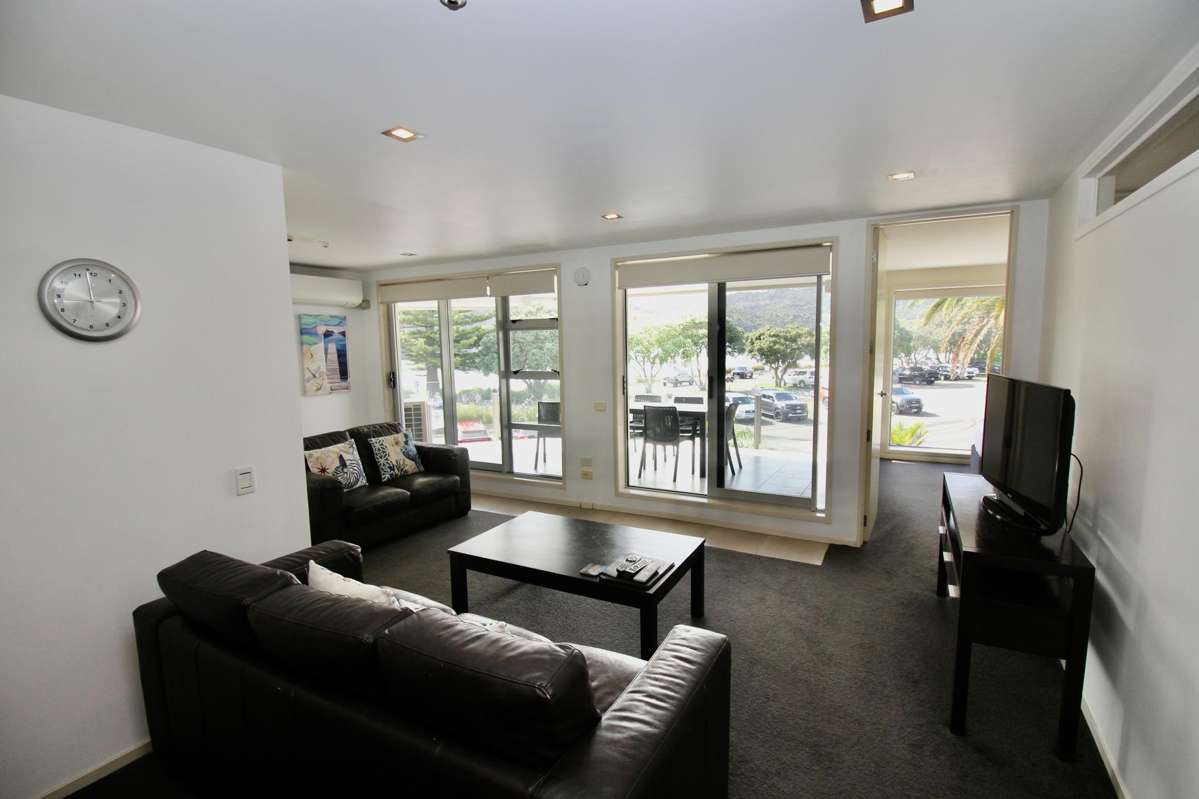 1B/8 The Esplanade_2