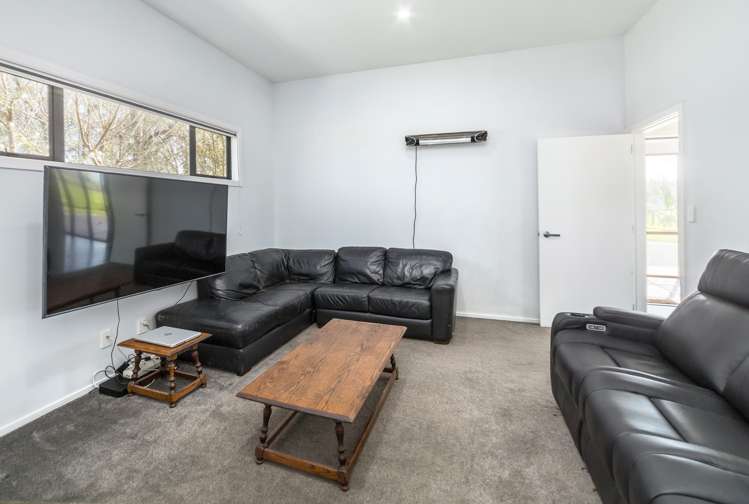 53 Oak Street Masterton_14