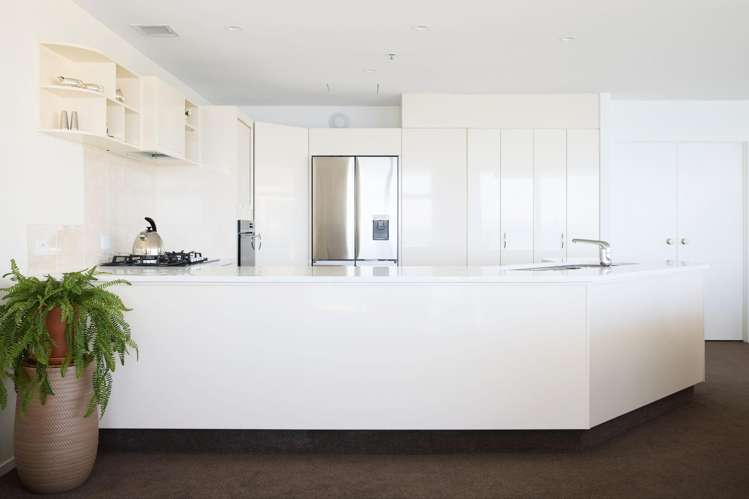 10A/2 Marine Parade Mount Maunganui_6