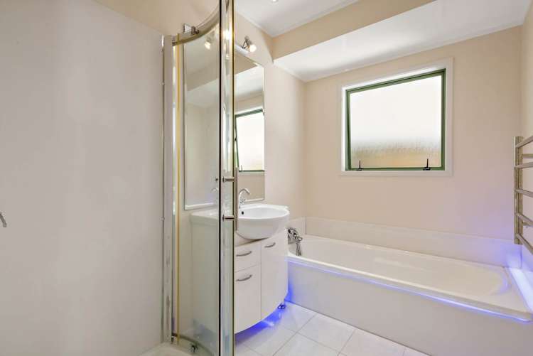 74a Reynella Drive Massey_7