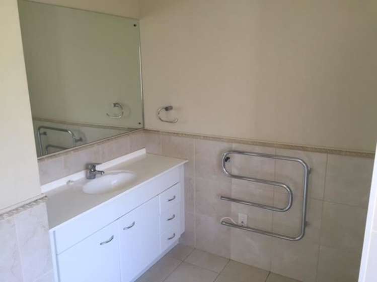 2 Gairloch Place Wattle Downs_6