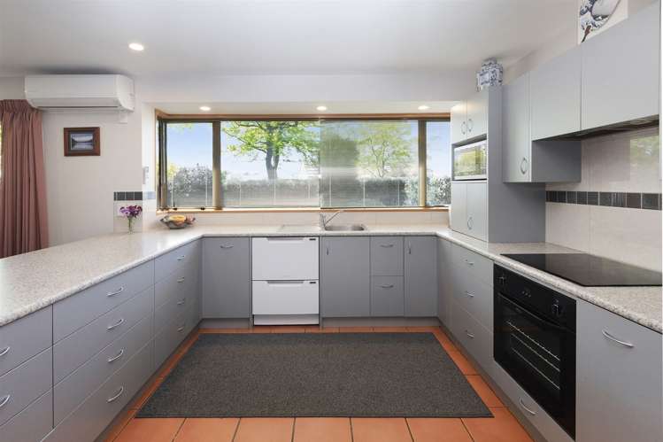 25 Chesterfield Mews Russley_10