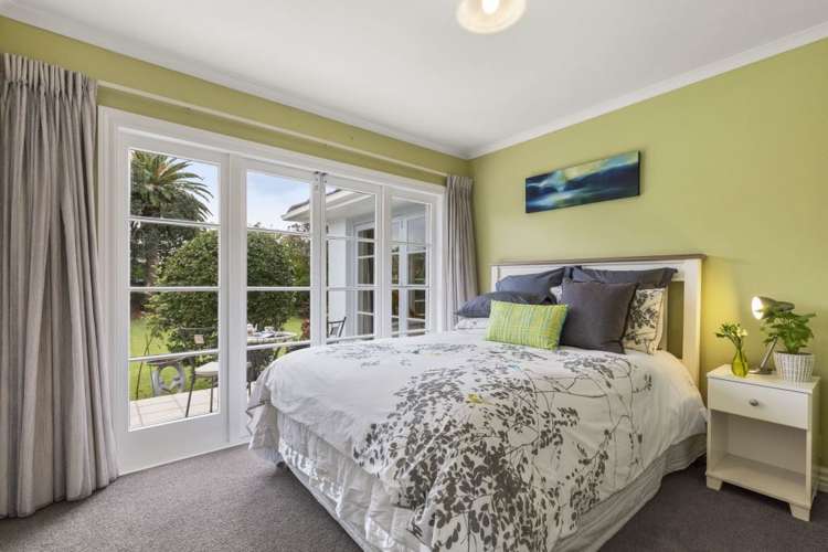 291 Lake Road Hauraki_12