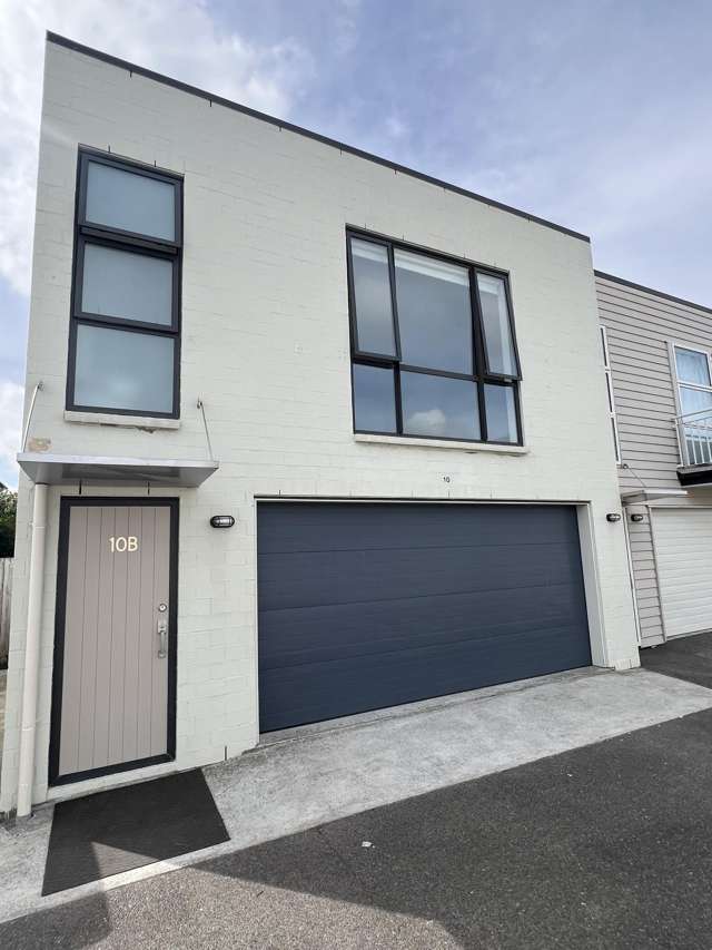 Modern Studio Loft in Prime Location - Private & Peaceful