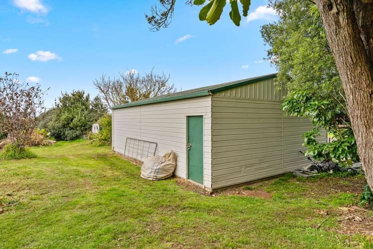 264 Glenbrook Beach Road Glenbrook_15