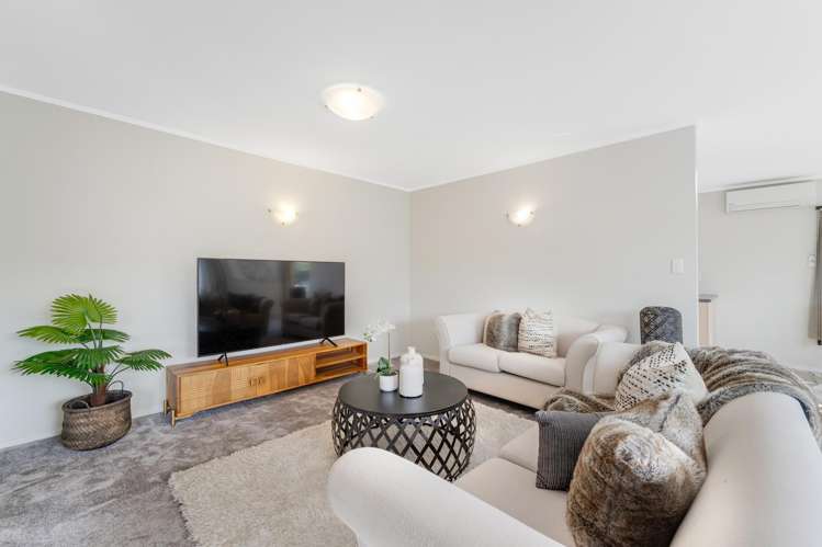 1/133 Botany Road Botany Downs_3