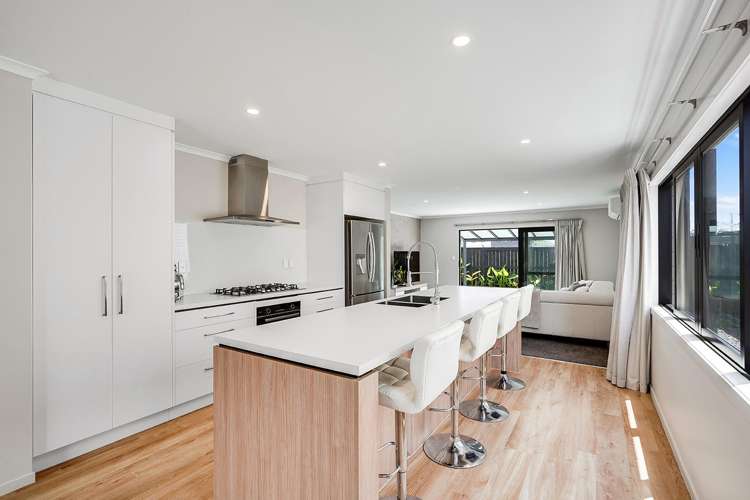 13 Kakariki Lane Rototuna North_2