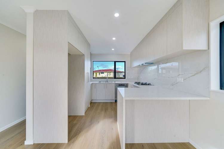 4/174B Clevedon Road Papakura_5