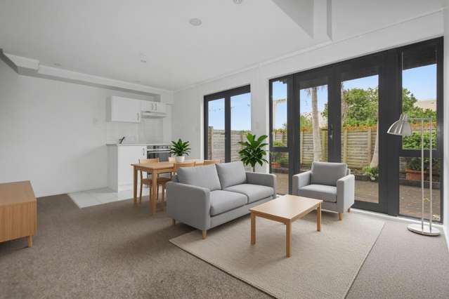 24A/30 Westward Ho Glen Eden_2