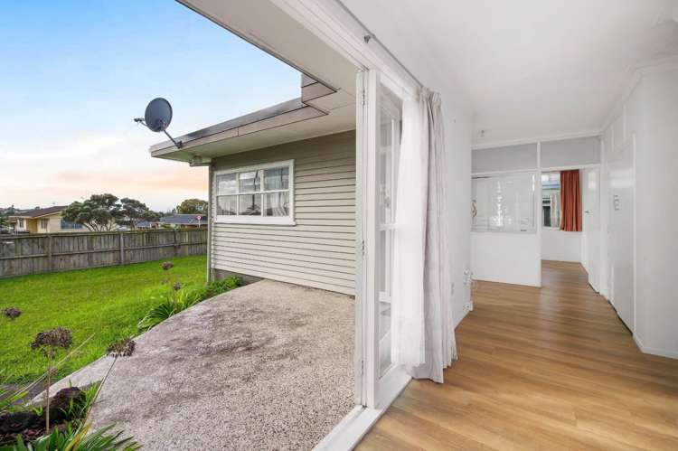 119 Te Atatu Road Te Atatu South_17