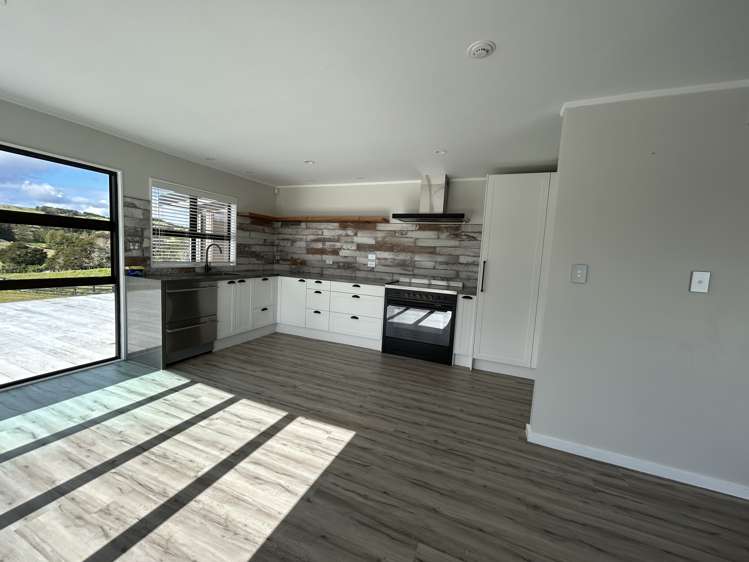 525 Valley Road Kaiwaka_1