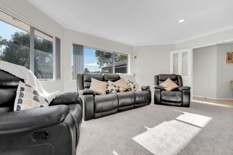 35 Stewart Gibson Place Manurewa_6