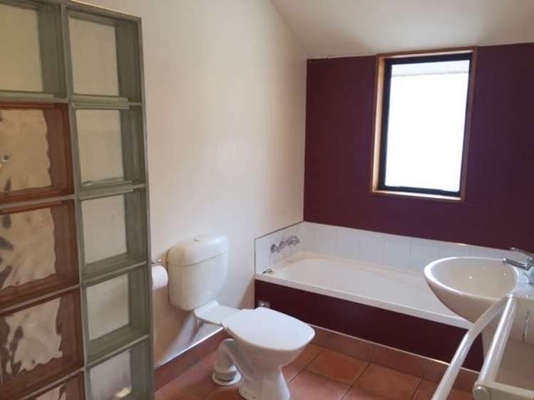 23 Sutton Place Dallington_11