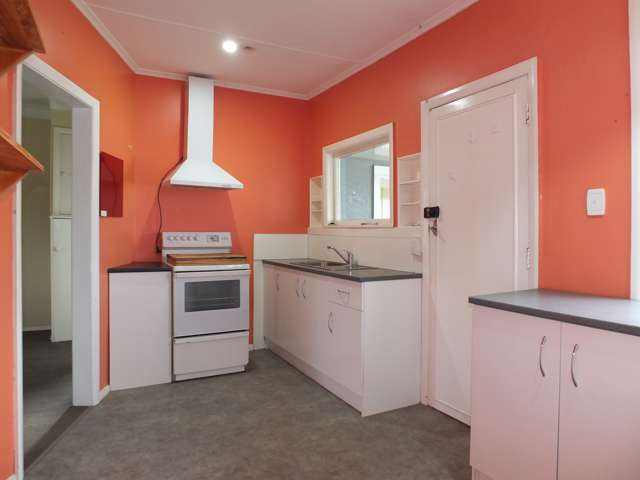 5 Huia Street Foxton Beach_3