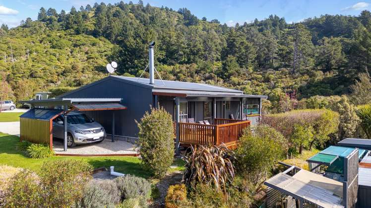 102 Boons Valley Road Waikawa Picton_16