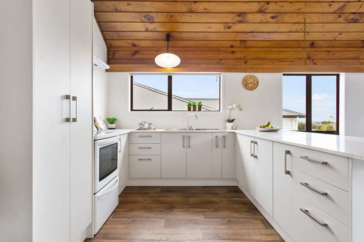 8 Ancona Lane Goodwood Heights_10