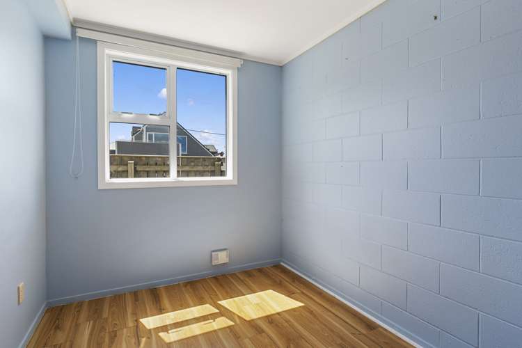 1/102 Lyall Parade Lyall Bay_11