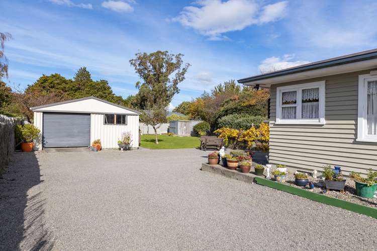 455 High Street South Carterton_7