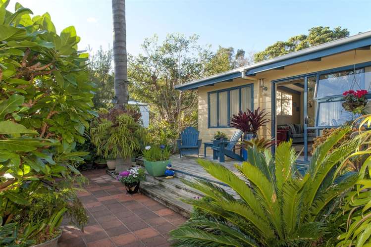 15 Hilldale Crescent Kuaotunu West_19