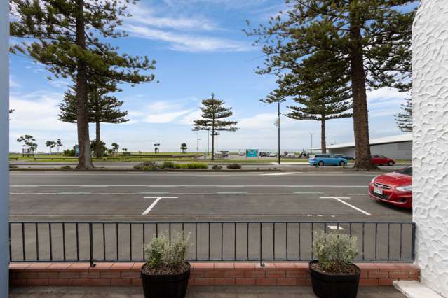 461 Marine Parade Napier South_2