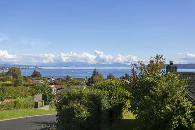 2/7 Ngamotu Road Taupo_2