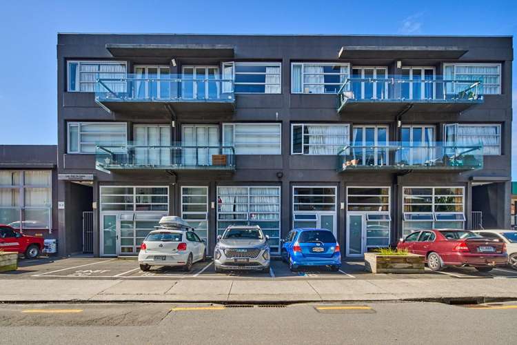 2/35 Torrens Terrace Mount Cook_12