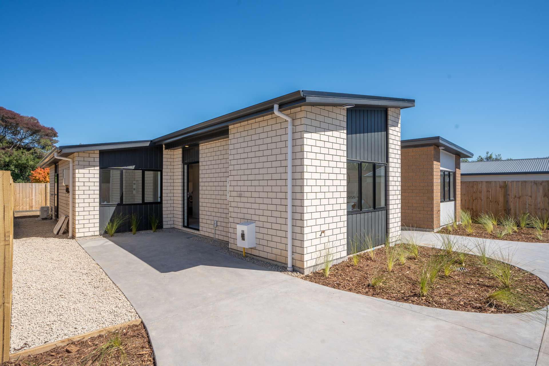 2/22 Dalgliesh Avenue Forest Lake_0